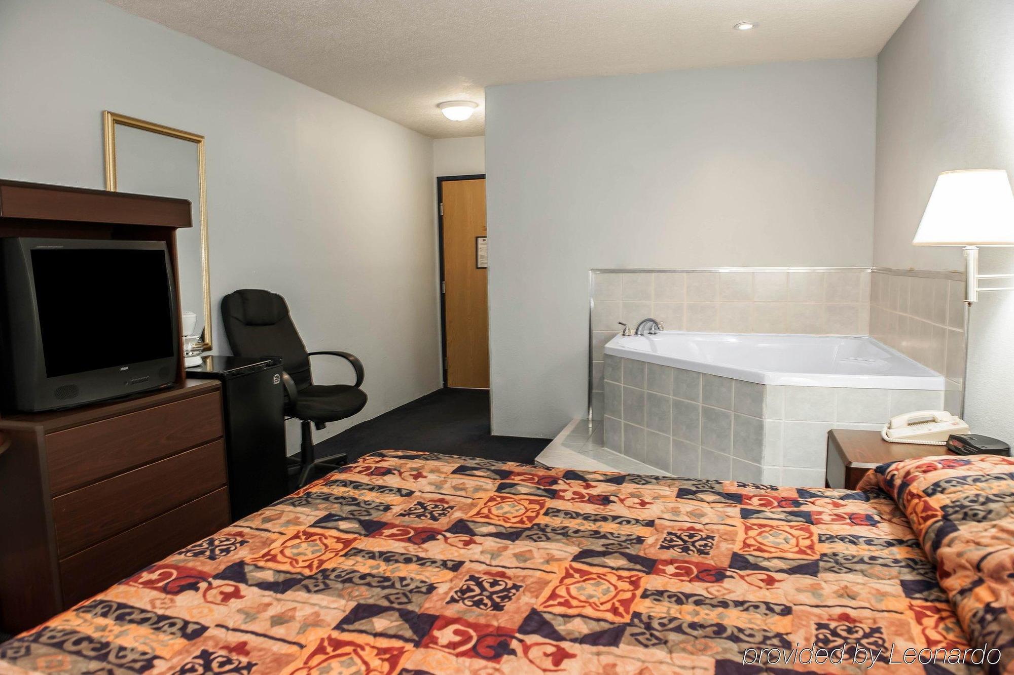 Econo Lodge West Lafayette Luaran gambar